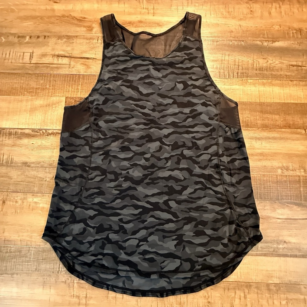 Lululemon - Black & gray camo mesh pieced tank, S Gym Workout Athleisure